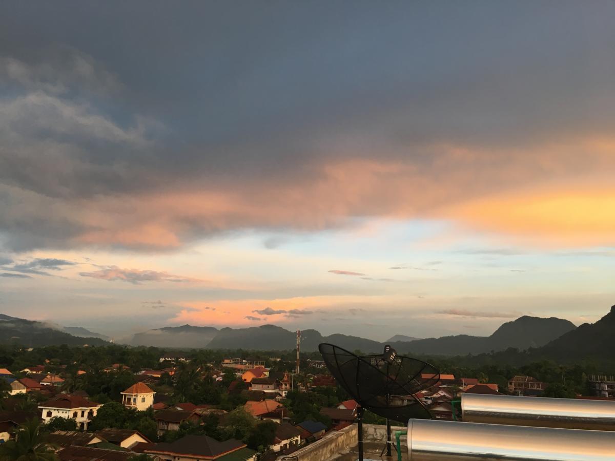 Eden De Vang Vieng Hotel Екстериор снимка